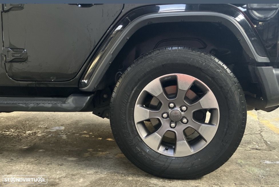Jeep Wrangler 2.2 CRDi Hardtop AWD Auto Sahara - 14