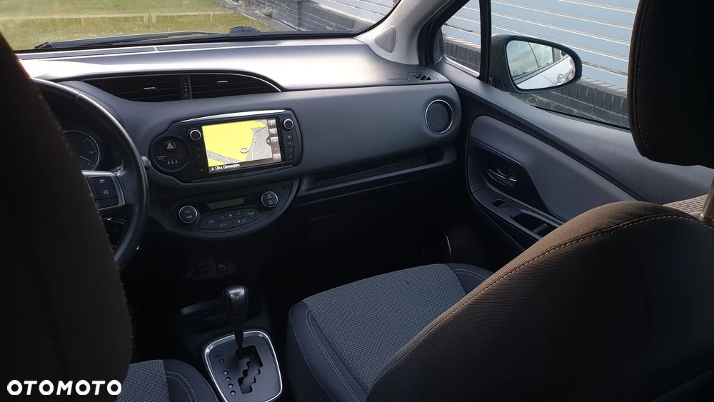 Toyota Yaris - 14