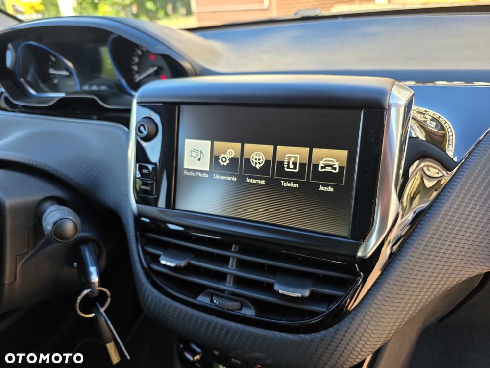 Peugeot 2008 PureTech 110 Stop&Start EAT6 Allure - 21