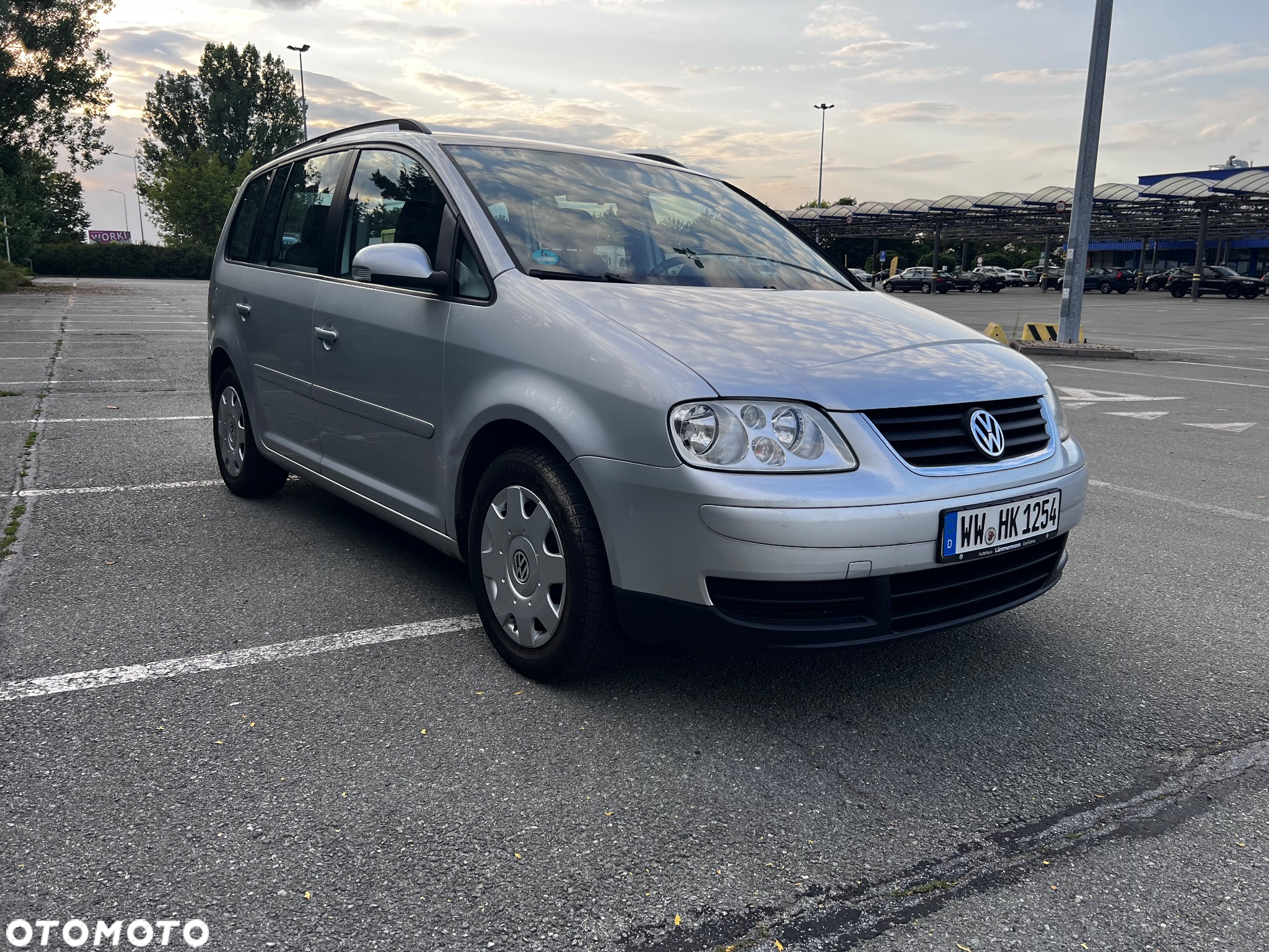 Volkswagen Touran 1.4 TSI Highline - 2