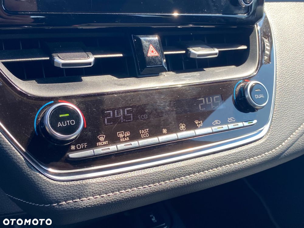 Toyota Corolla 1.8 Hybrid Active - 22