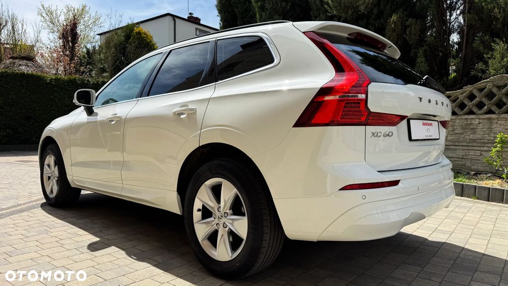 Volvo XC 60 B4 D Geartronic Momentum Pro - 8