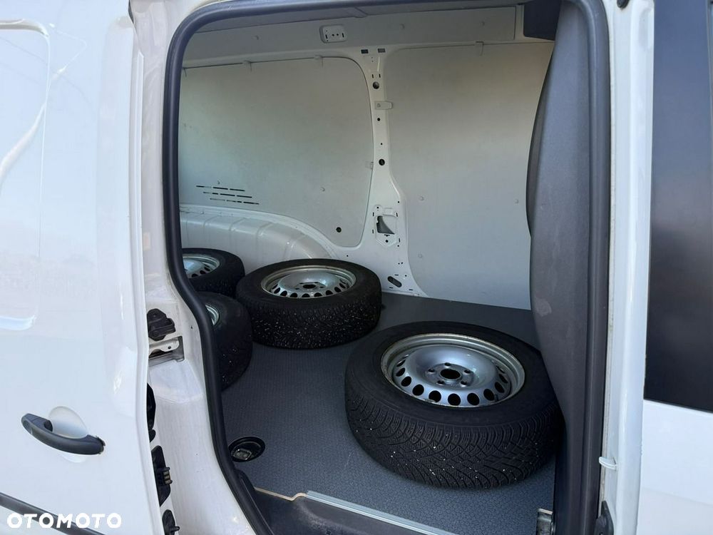 Volkswagen Caddy - 18