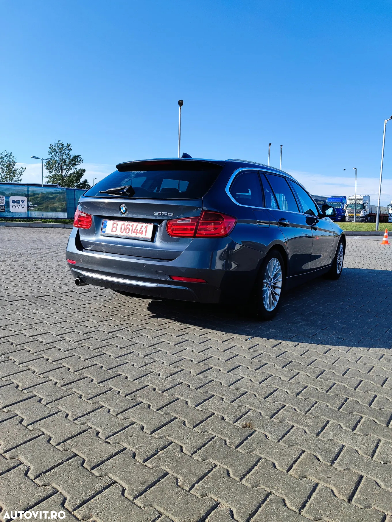 BMW Seria 3 316d Touring Aut. Luxury Line - 4