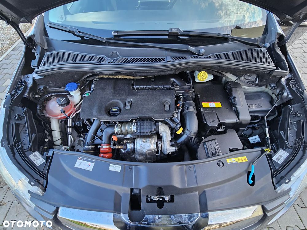 Peugeot 2008 1.6 e-HDi Active S&S - 12