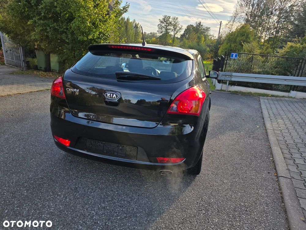 Kia ProCeed - 39