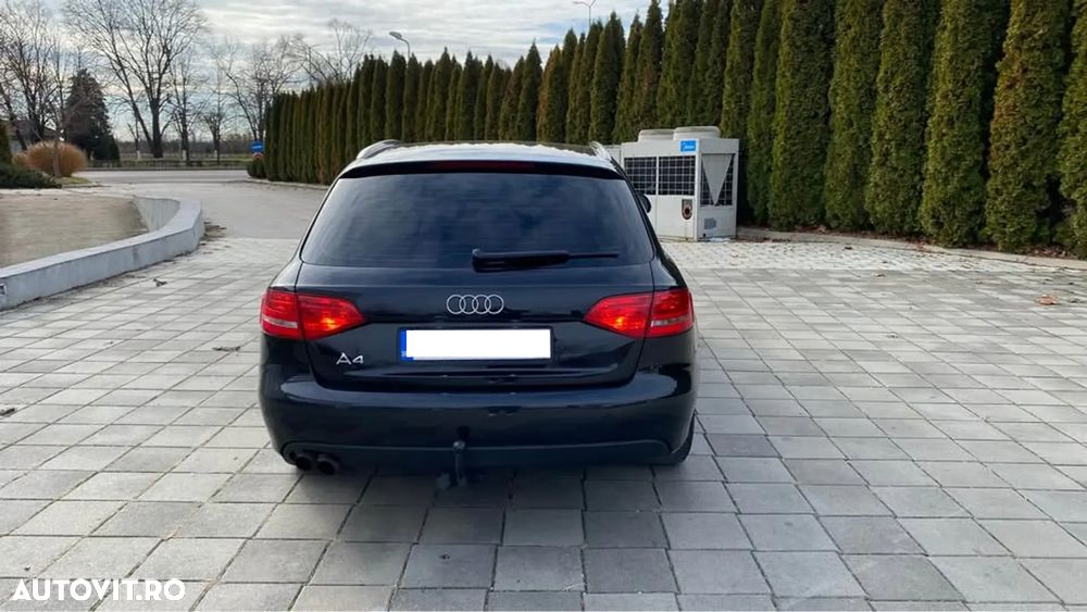 Dezmembrez Audi A4 B8 automat break negru 2.0 TFSI 2011 CDNB/CDN 132KW 180cp - 2