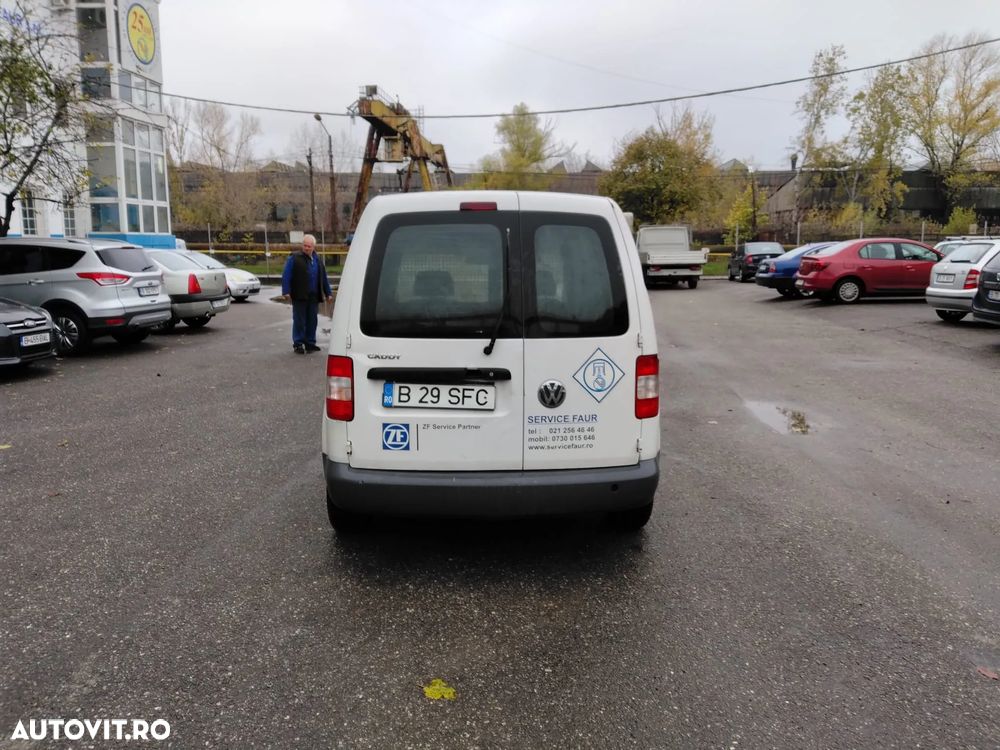 Volkswagen Caddy - 4