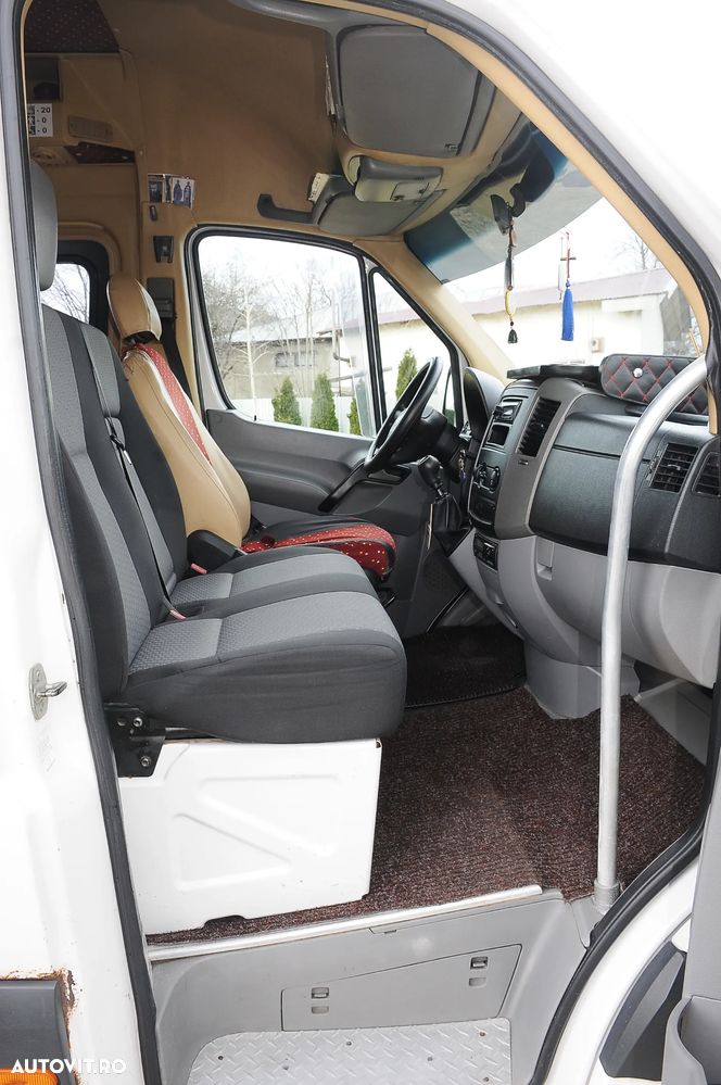 Volkswagen Crafter - 12