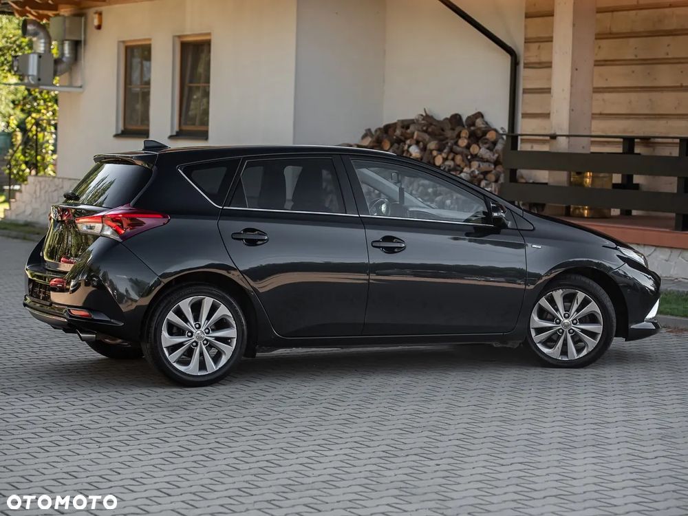 Toyota Auris 1.6 D-4D Design Edition - 8