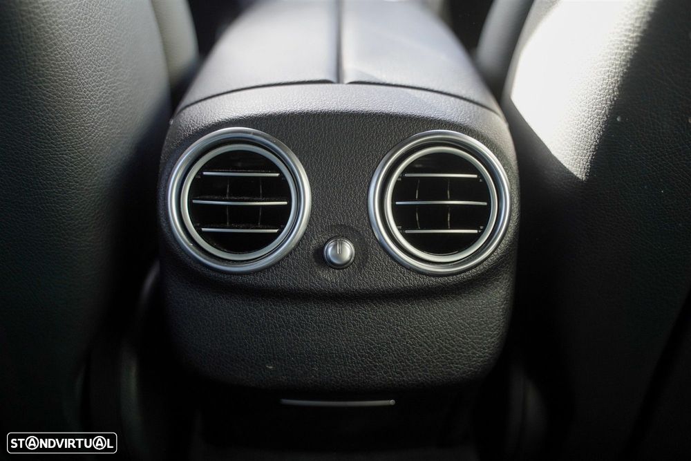 Mercedes-Benz E 300 de AMG Line - 15