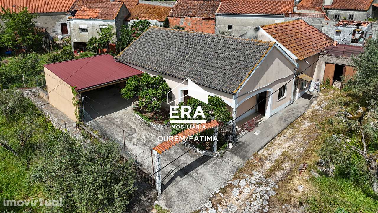 Moradia situada a 10 minutos da cidade de Ourém - Grande imagem: 2/30