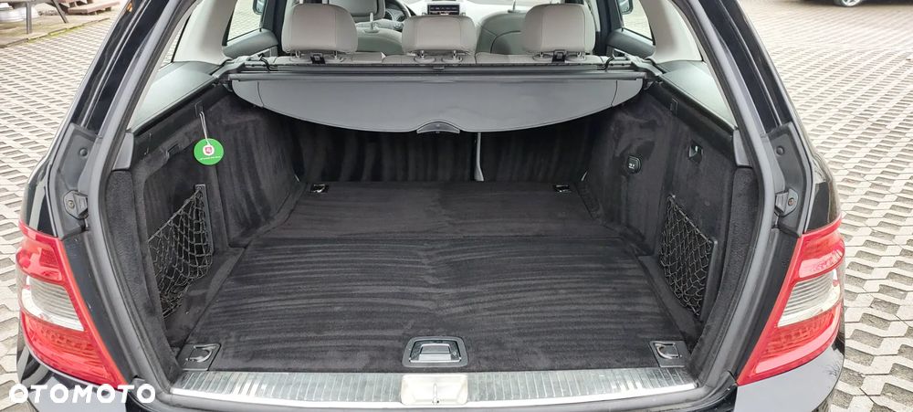 Mercedes-Benz Klasa C - 38