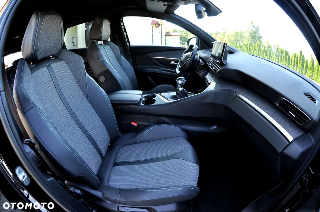 Peugeot 3008 PureTech 130 Stop & Start GPF Allure - 20