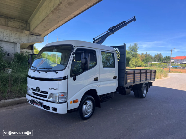 Toyota DYNA M D4D C. DUPLA 35.33 C/GRUA HIAB