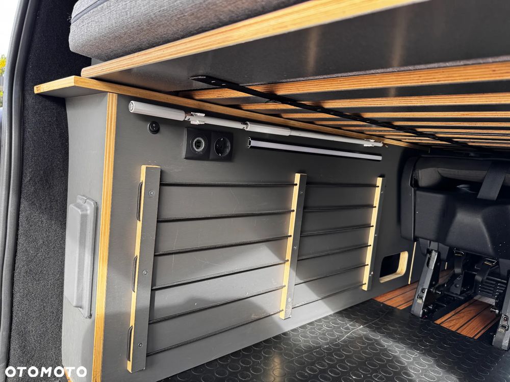 Volkswagen Caravelle L2 4Motion - 17