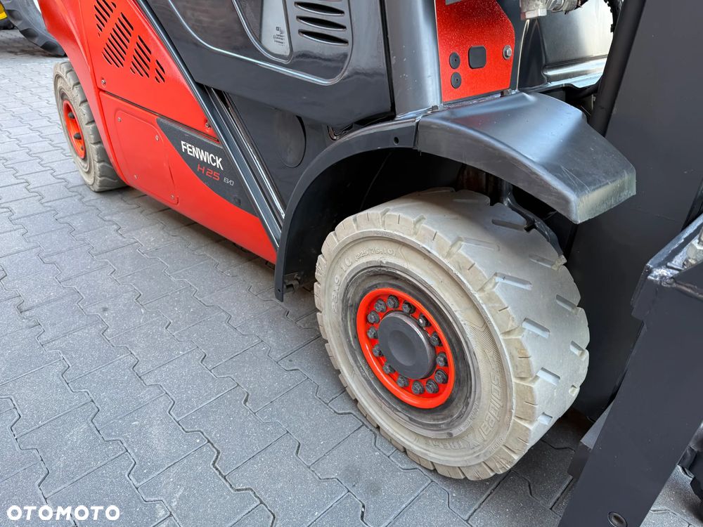 Linde H25T-02 - 12