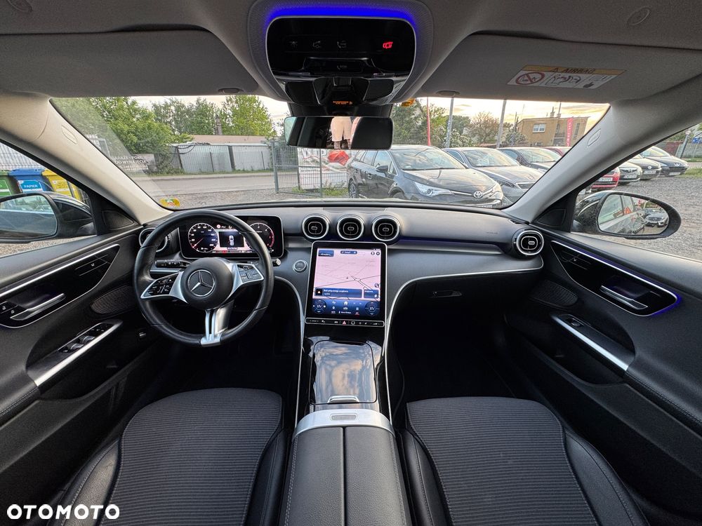 Mercedes-Benz Klasa C 220 d mHEV - 24