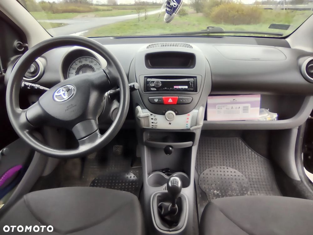 Toyota Aygo 1.0 VVT-i Terra EU5 - 11