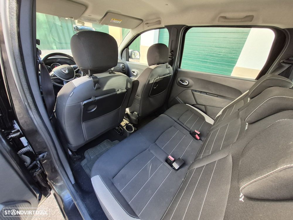 Dacia Lodgy 1.5 Blue dCi Stepway 7L - 11