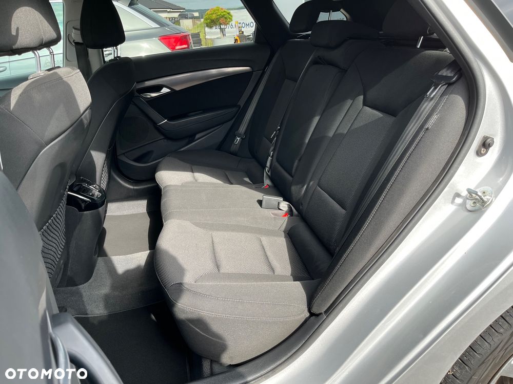 Hyundai i40 Kombi 1.7 CRDi Premium - 22