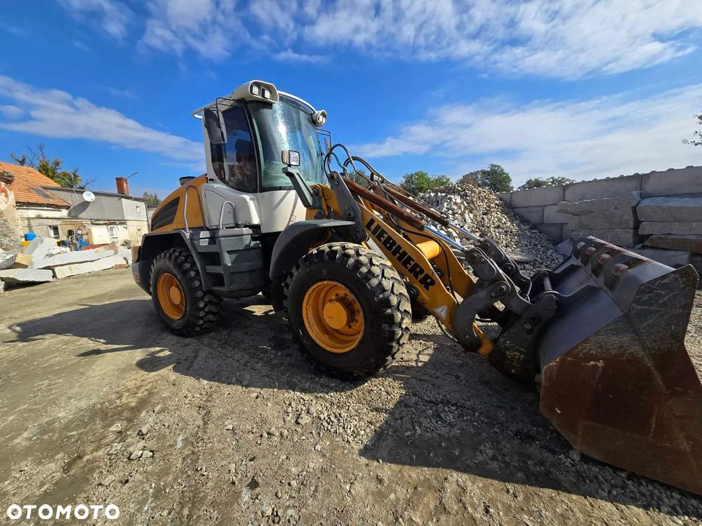 Liebherr L528 - 1