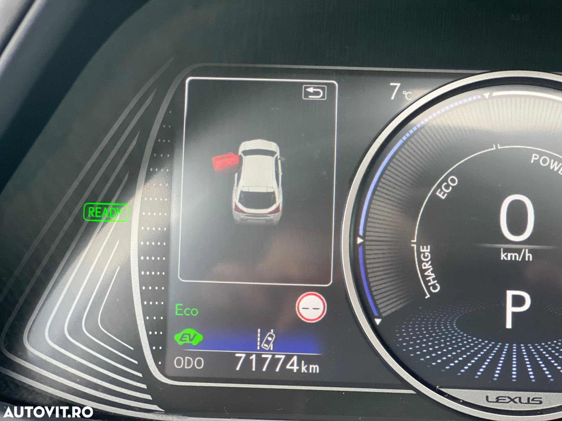 Lexus UX 250h Executive Line - 24