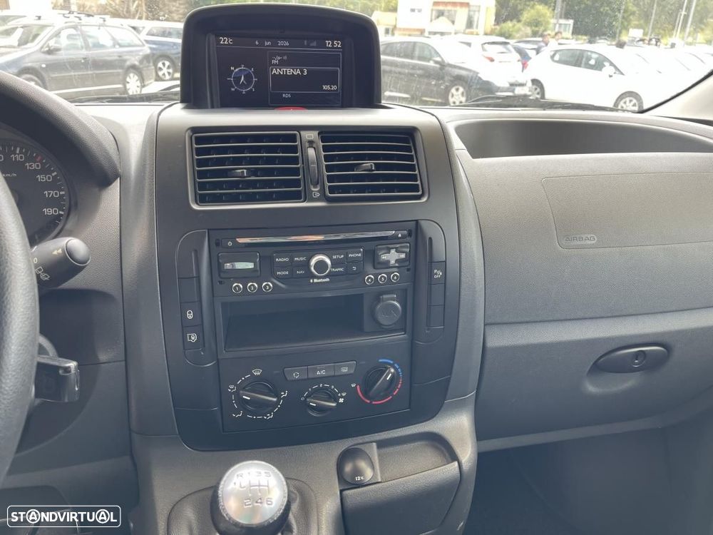 Peugeot Expert 2.0 HDI VAN - 18