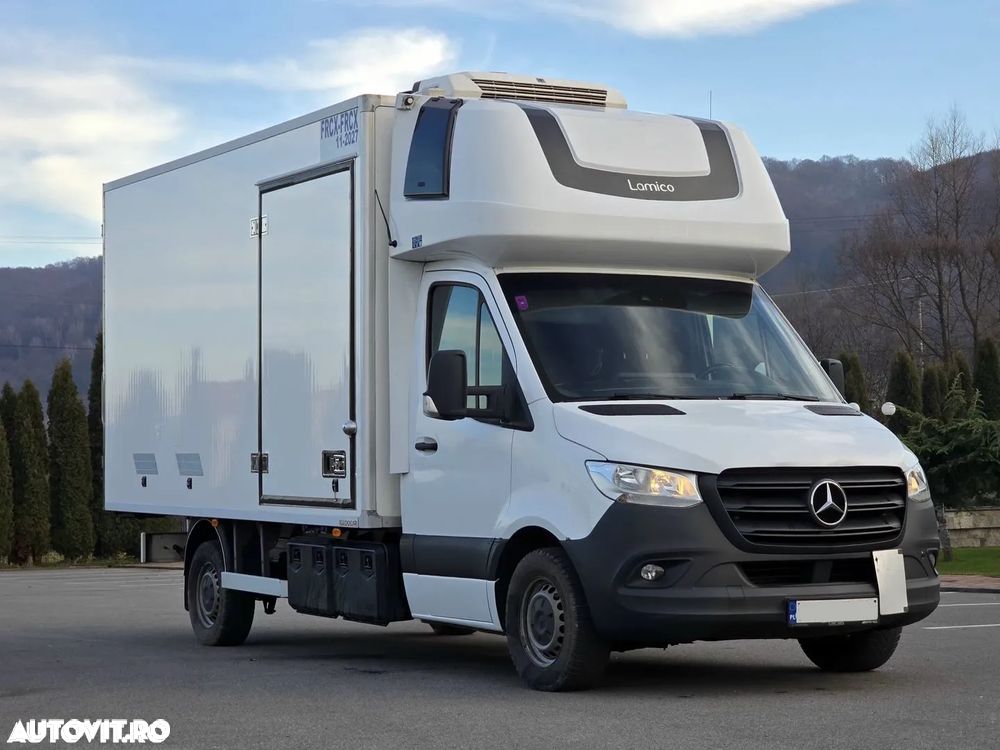 Mercedes-Benz Sprinter - 1