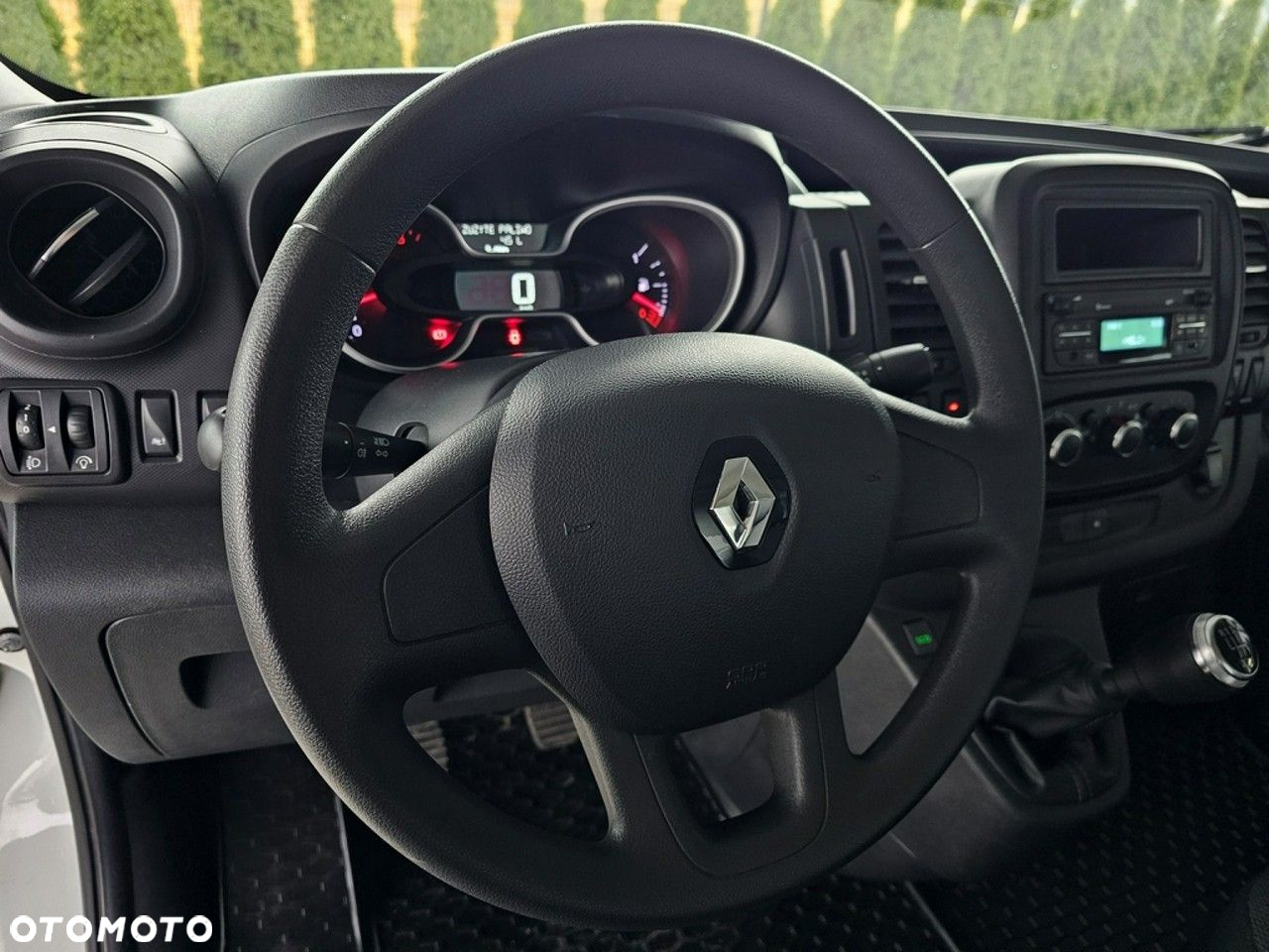 Renault Trafic - 12
