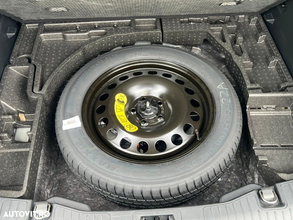 Ford Kuga - 37