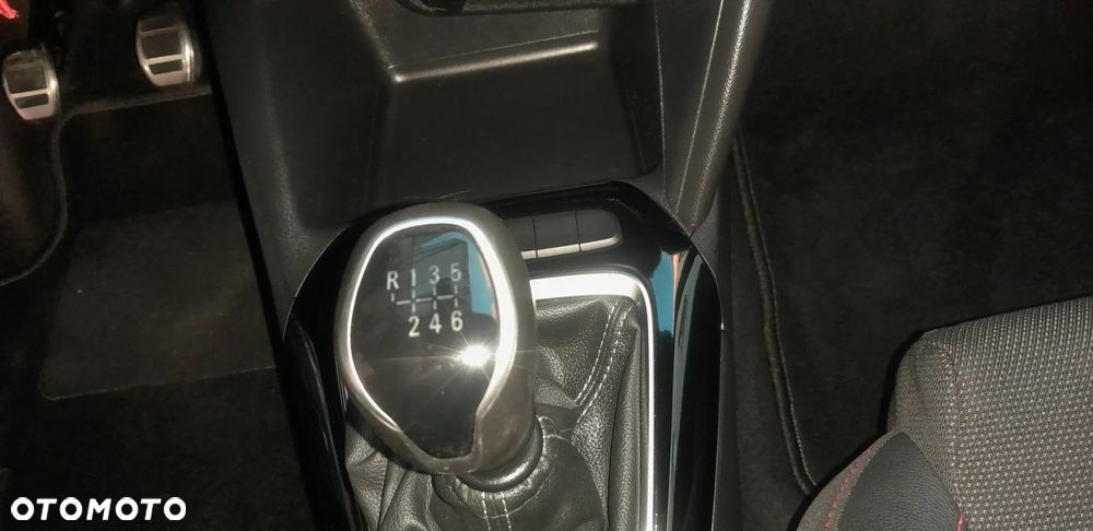 Opel Corsa 1.2 Direct Injection Turbo Start/Stop GS Line - 14