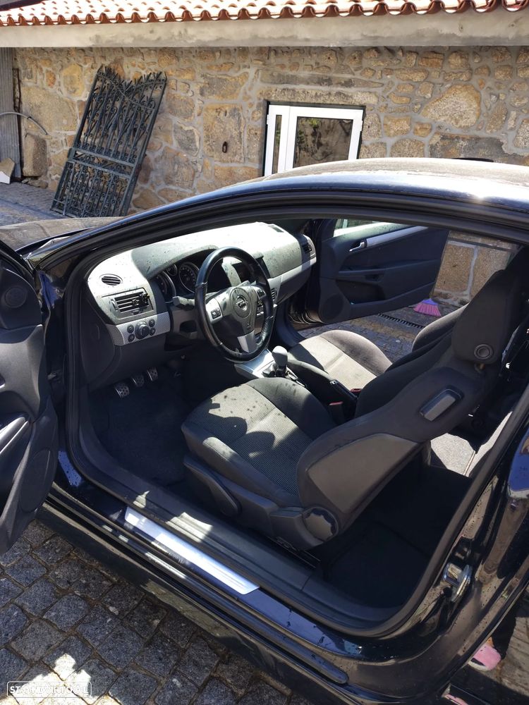 Opel Astra GTC 1.3 CDTI - 19