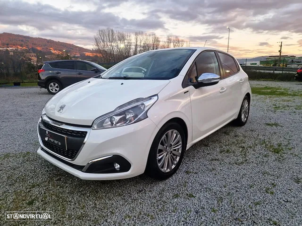 Peugeot 208 1.5 BlueHDi Signature