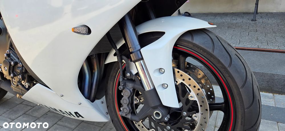 Yamaha YZF - 7