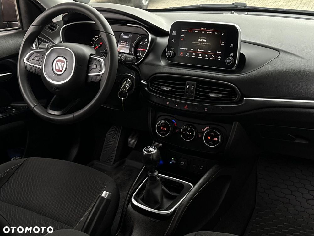 Fiat Tipo 1.4 16v Lounge EU6d - 10