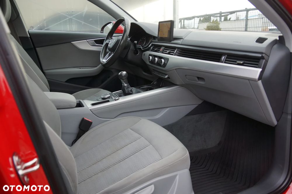 Audi A4 Avant 2.0 TDI - 27