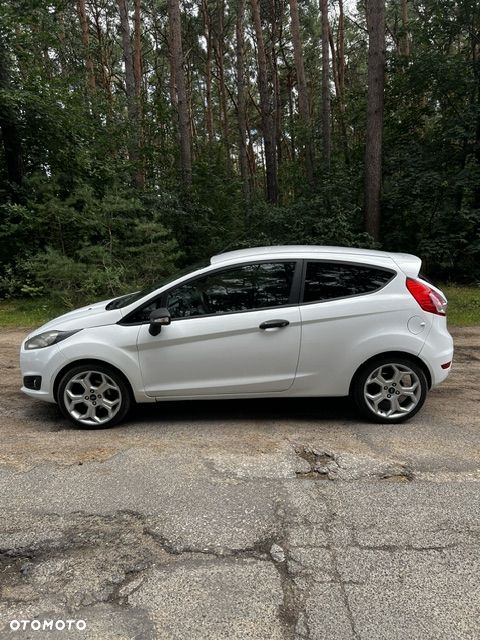 Ford Fiesta 1.5 TDCi Ambiente - 9