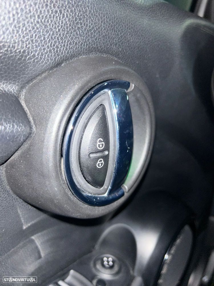 MINI 3 Portas One D - 40