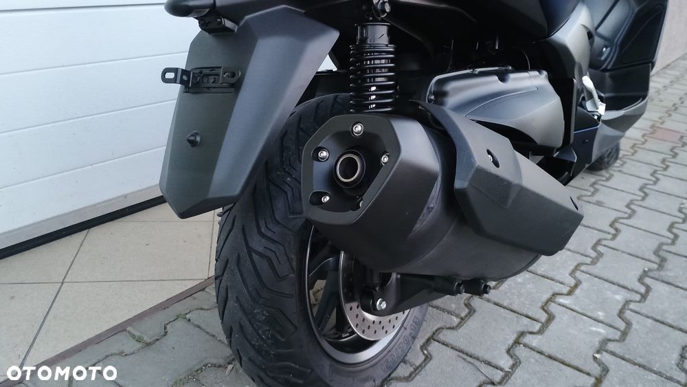 Yamaha X-max - 31