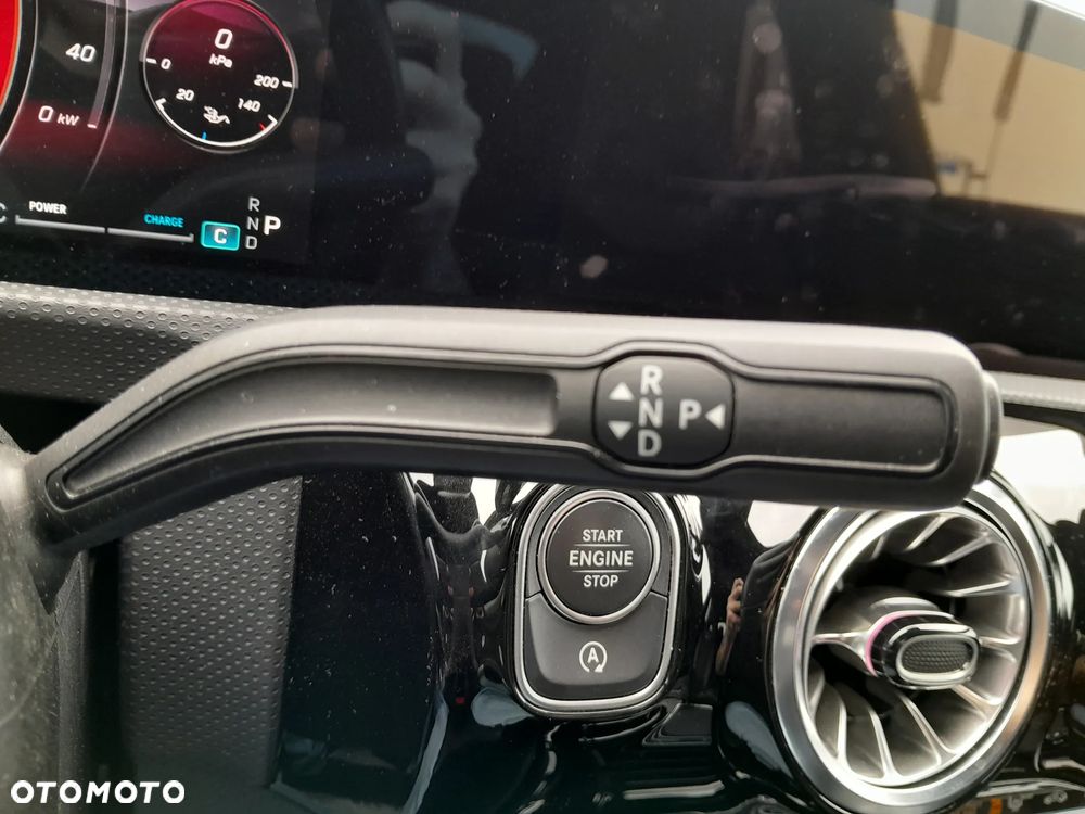 Mercedes-Benz CLA 200 AMG Line 7G-DCT - 12