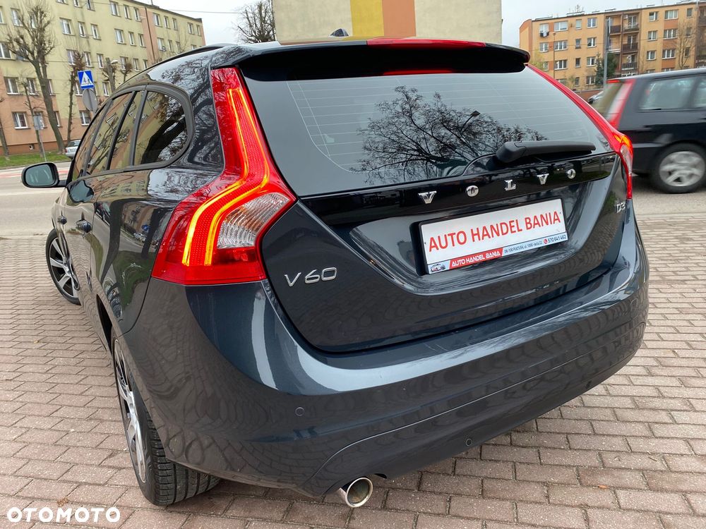 Volvo V60 D3 Geartronic Momentum - 23