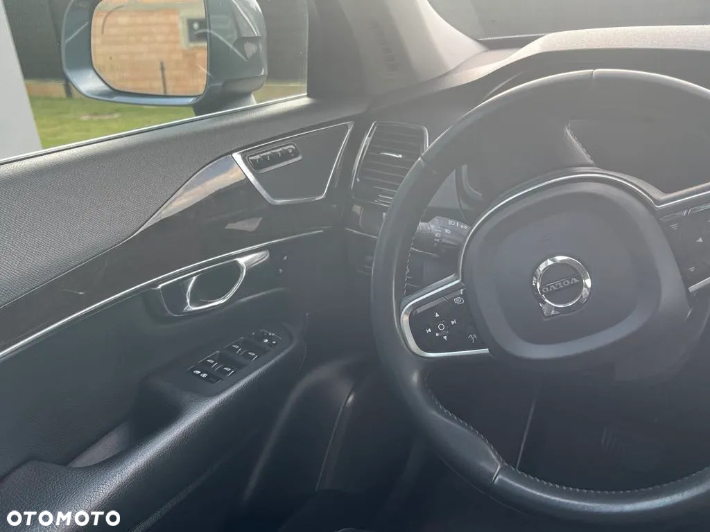 Volvo XC 90 T6 AWD Geartronic Momentum - 8