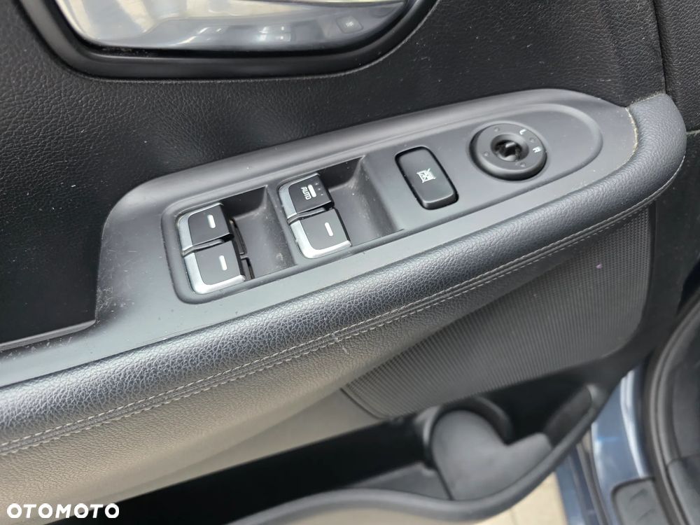 Kia Carens 1.6 GDI Edition 7 - 14