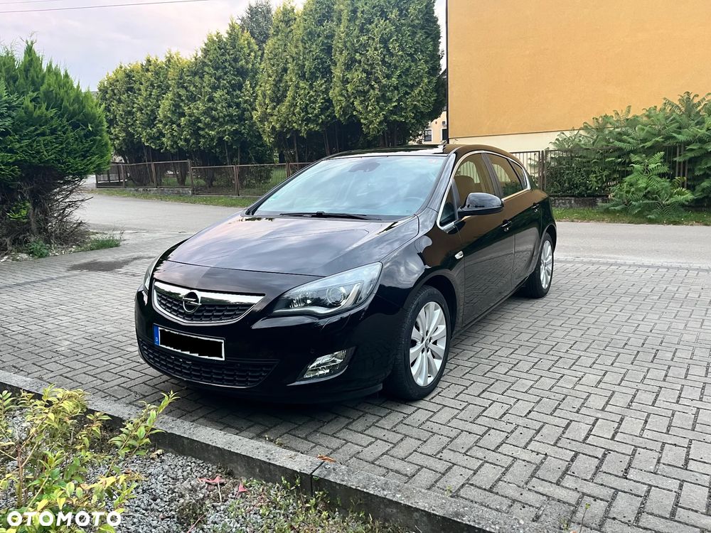 Opel Astra 1.4 Turbo Cosmo - 1