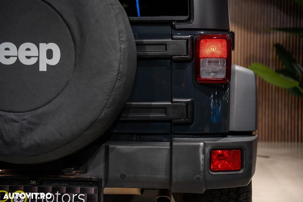 Jeep Wrangler - 13