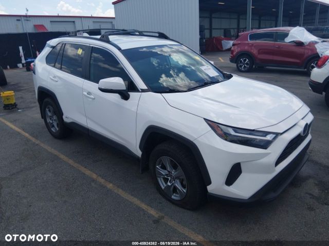 Toyota RAV4 - 1