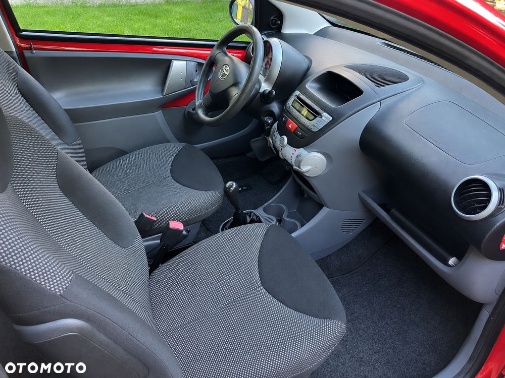 Toyota Aygo Standard - 11