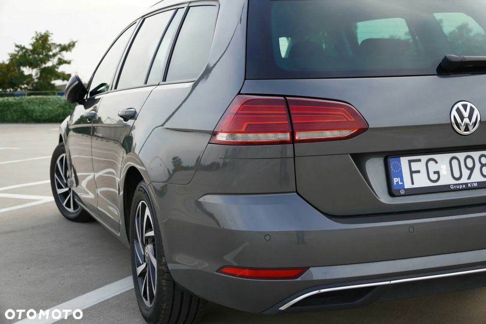 Volkswagen Golf - 12