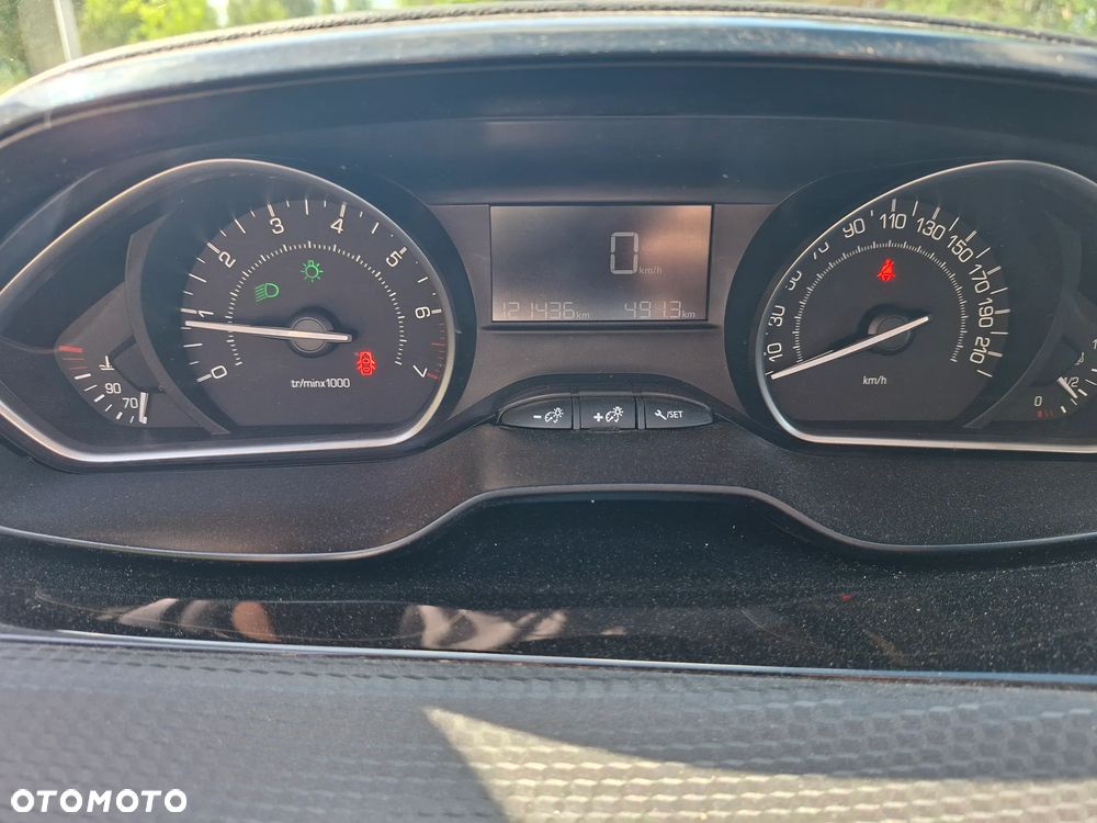 Peugeot 208 1.2 PureTech Active - 6